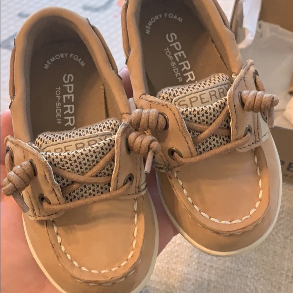 Toddler Sperry size 6